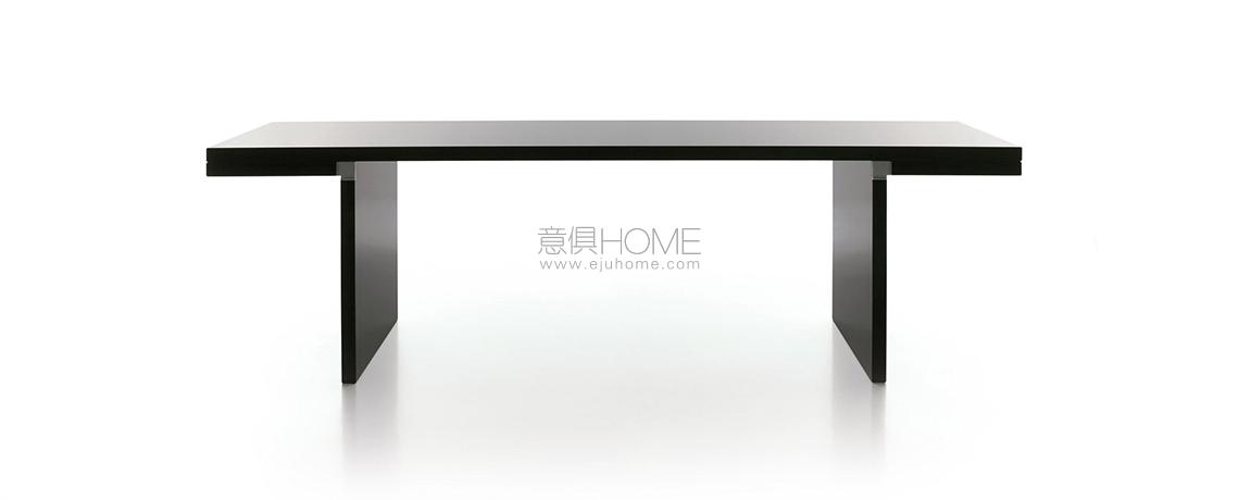 ORSEOLO長(zhǎng)餐桌