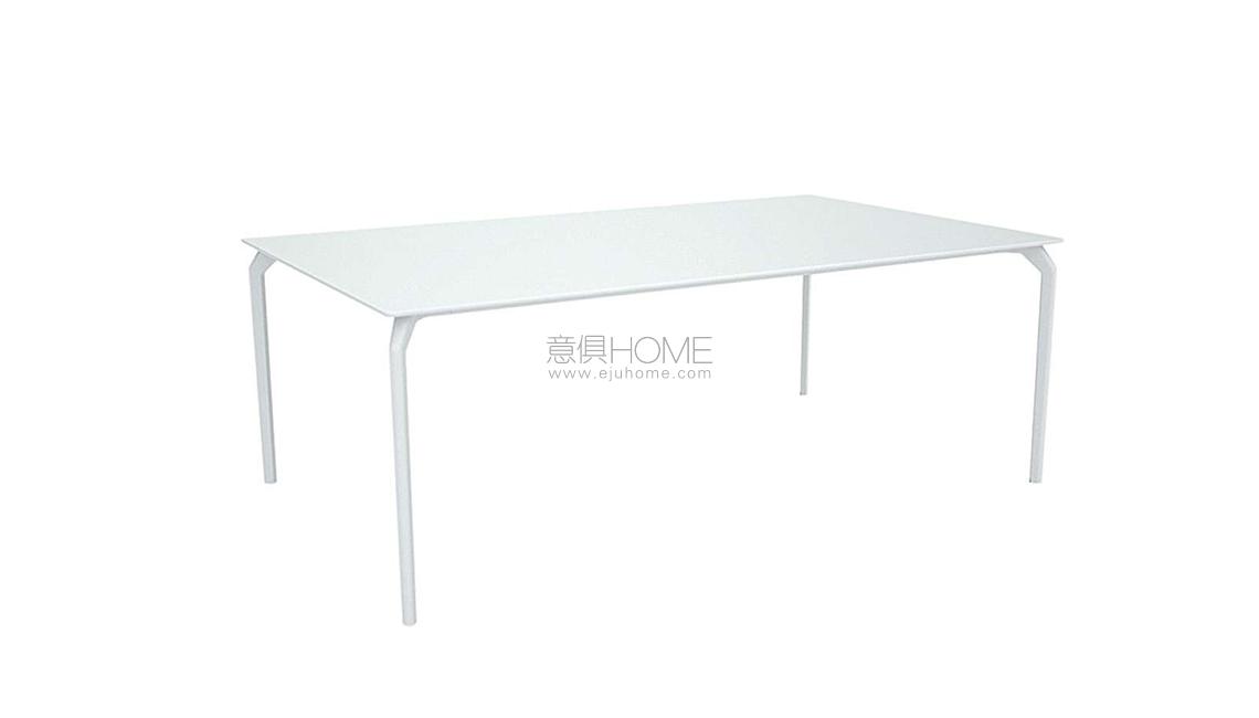 ALIASTEC 1000 - 632 桌子