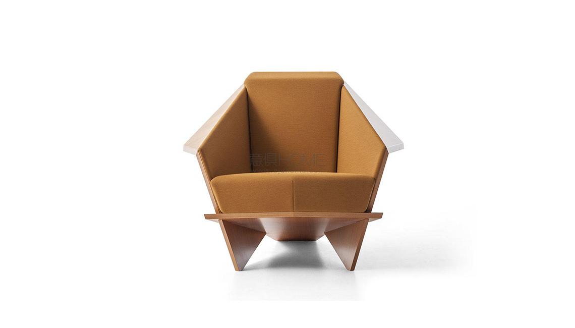 607 TALIESIN 1休閑椅