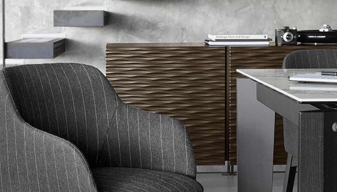 ELLE 旋轉(zhuǎn)椅