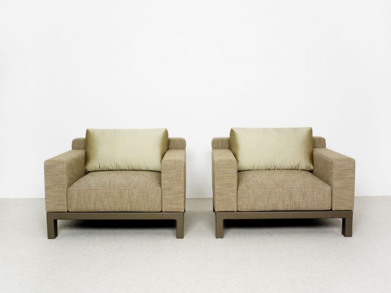 CHRISTOPHE DELCOURTMAE FAUTEUIL單人沙發(fā)