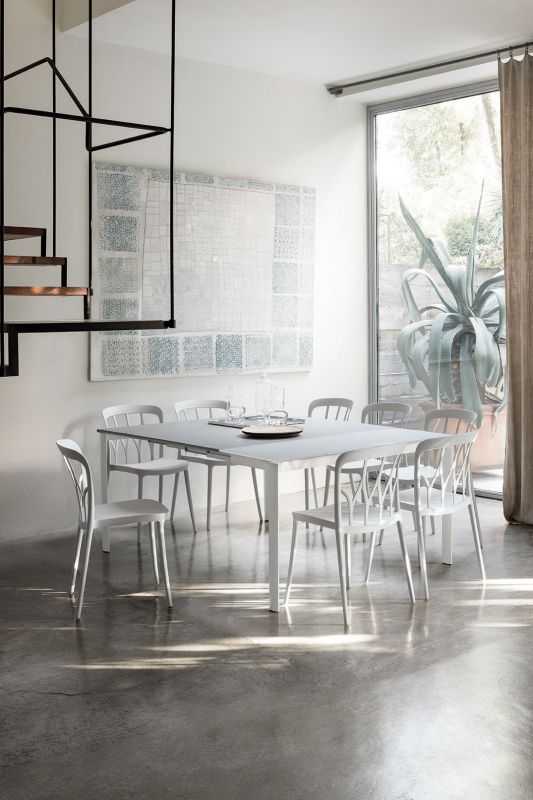 BONTEMPIETICO 餐桌