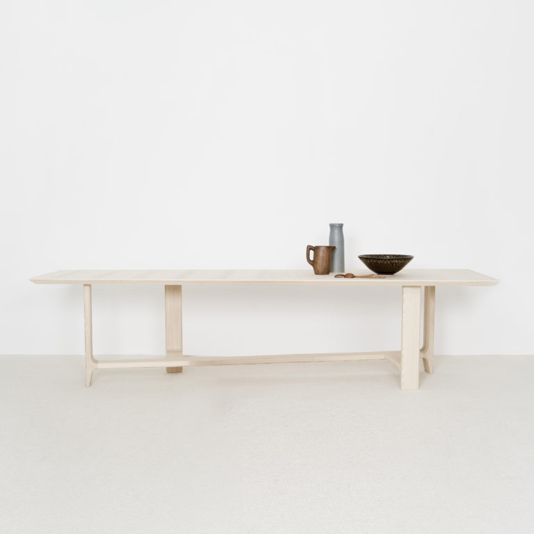 AHA CONSOLE長(zhǎng)餐桌