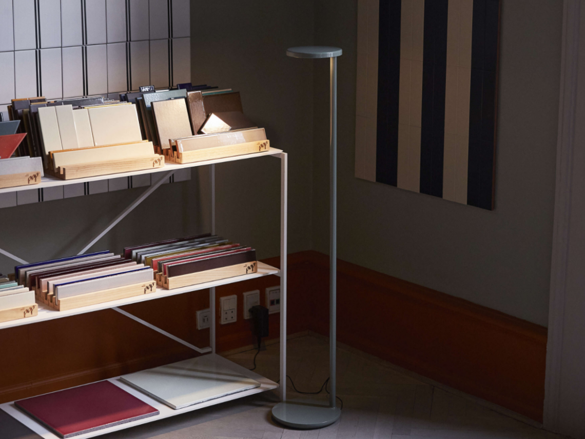 Oblique Floor落地?zé)?>
						<div   id=